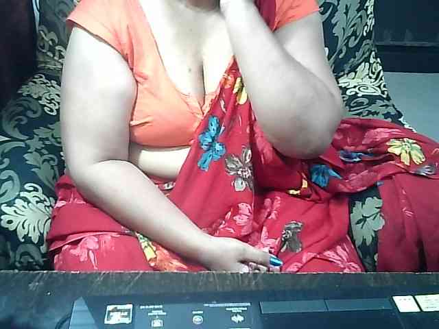 Indianbhabhimilf40 webcam