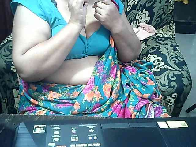 Indianbhabhimilf40 webcam