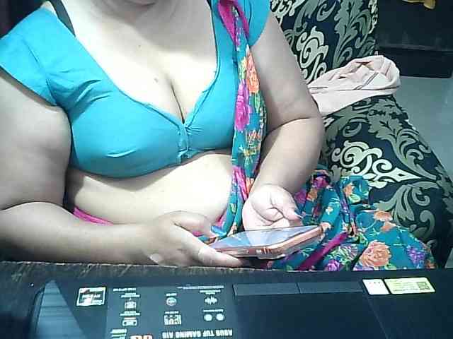 Indianbhabhimilf40 webcam