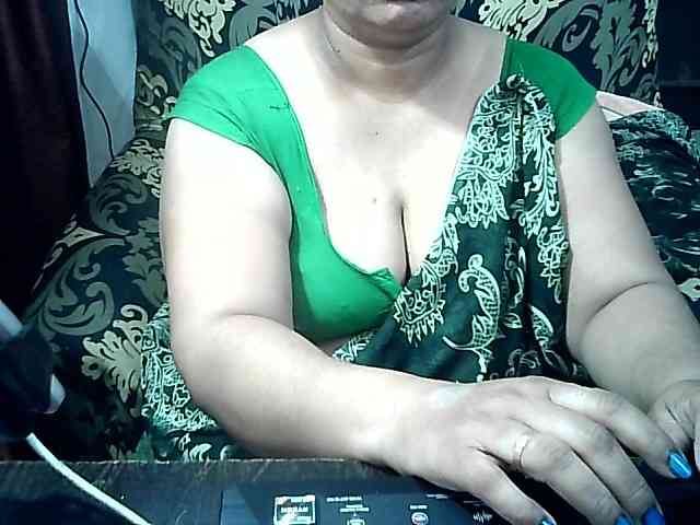 Indianbhabhimilf40 webcam