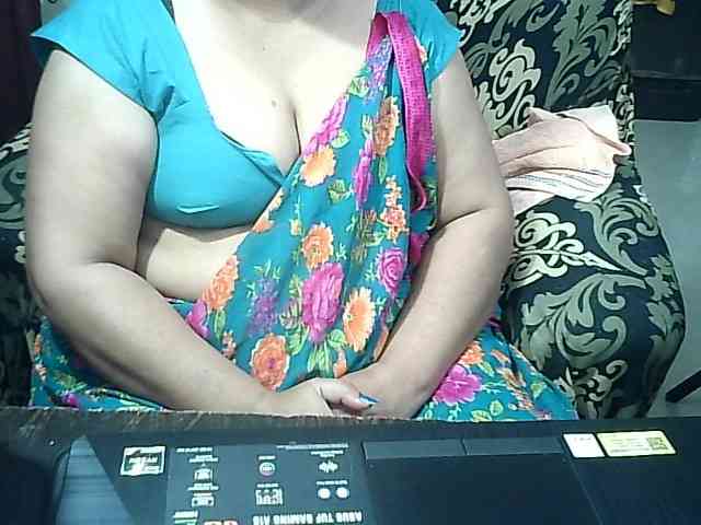 Indianbhabhimilf40 webcam