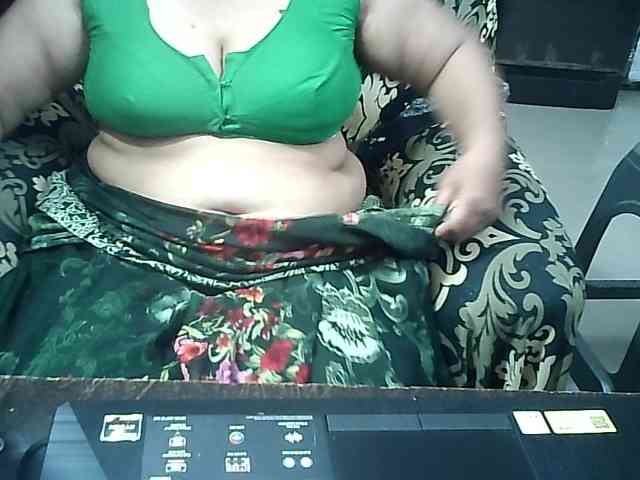 Indianbhabhimilf40 webcam
