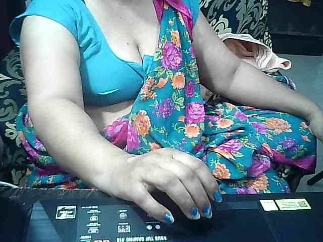 Indianbhabhimilf40 webcam