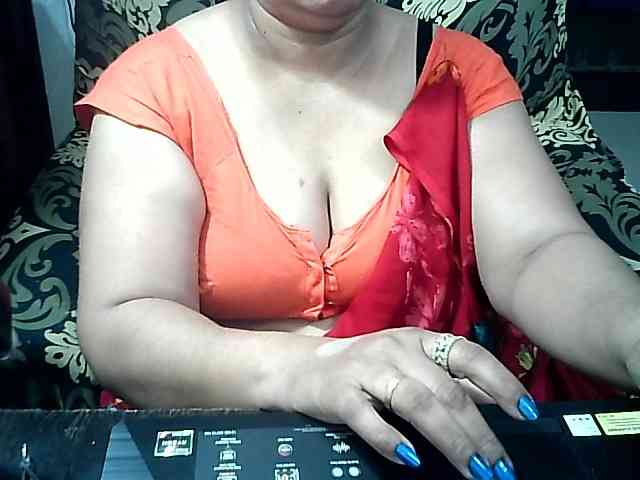 Indianbhabhimilf40 webcam