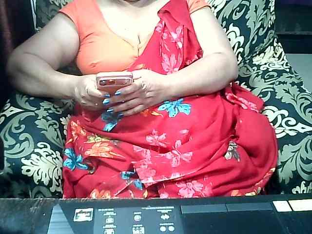 Indianbhabhimilf40 webcam