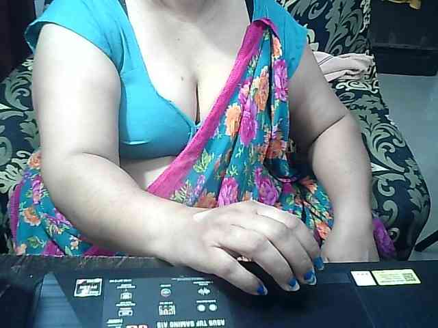 Indianbhabhimilf40 webcam