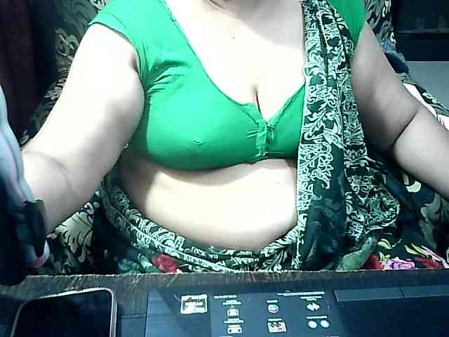 Indianbhabhimilf40 webcam