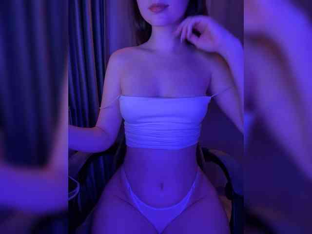 Ann-with-two-N webcam