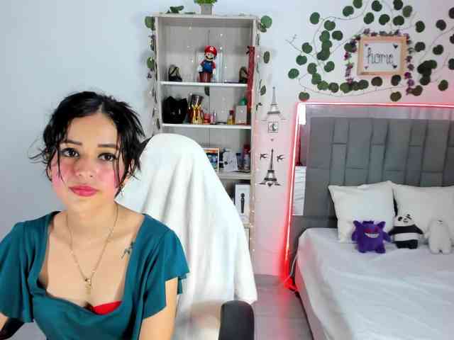 kittyscoot webcam