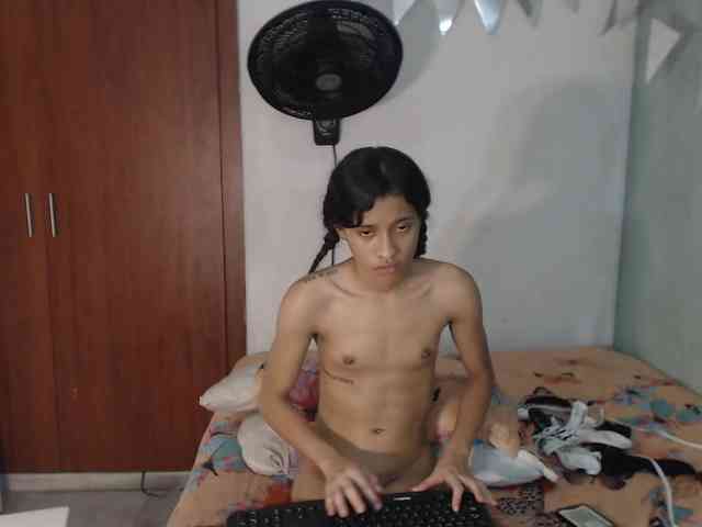 nicolle-sanders webcam