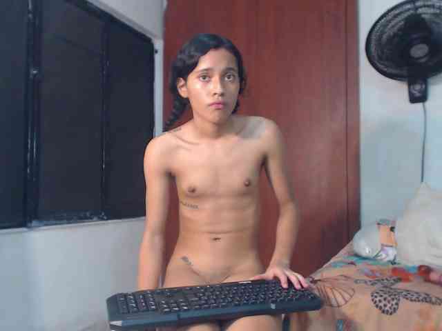 nicolle-sanders webcam