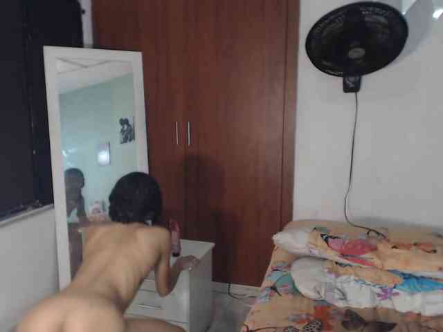 nicolle-sanders webcam