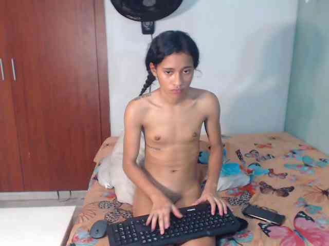 nicolle-sanders webcam