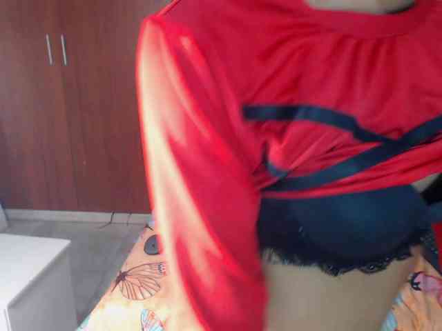 nicolle-sanders webcam