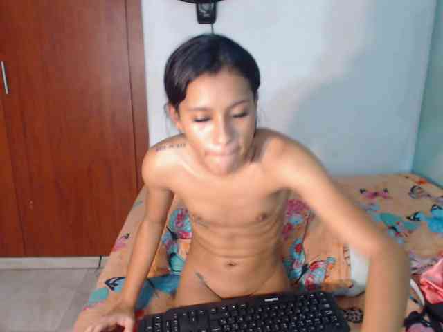 nicolle-sanders webcam