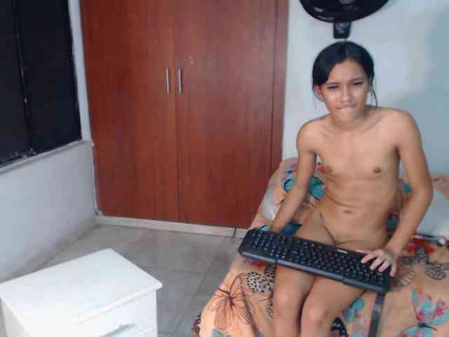 nicolle-sanders webcam