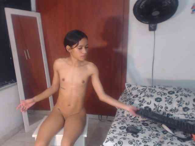 nicolle-sanders webcam