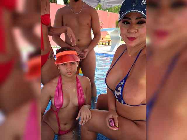 anitaandpaloma webcam