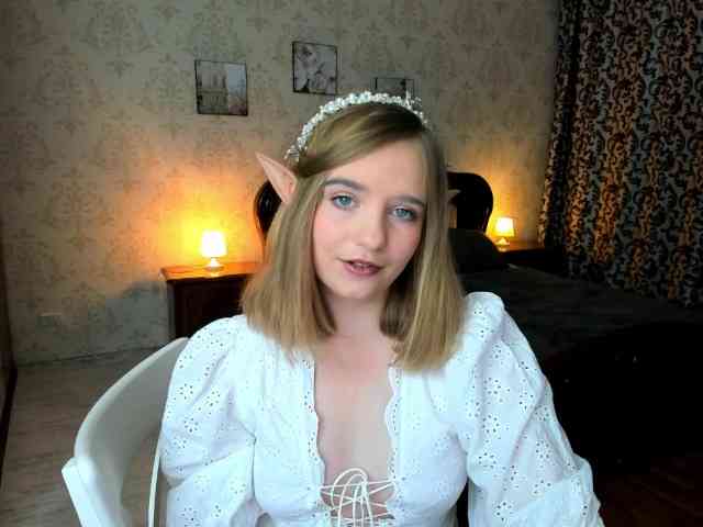 LunaCosplay webcam