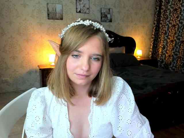 LunaCosplay webcam