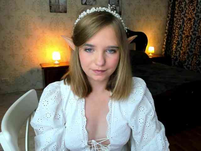LunaCosplay webcam