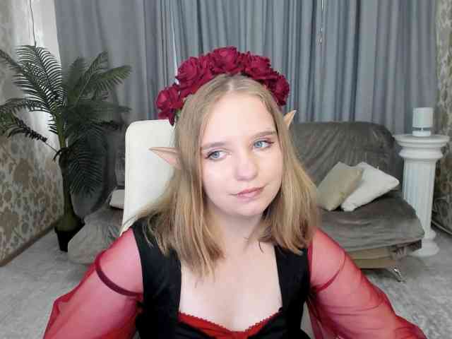LunaCosplay webcam