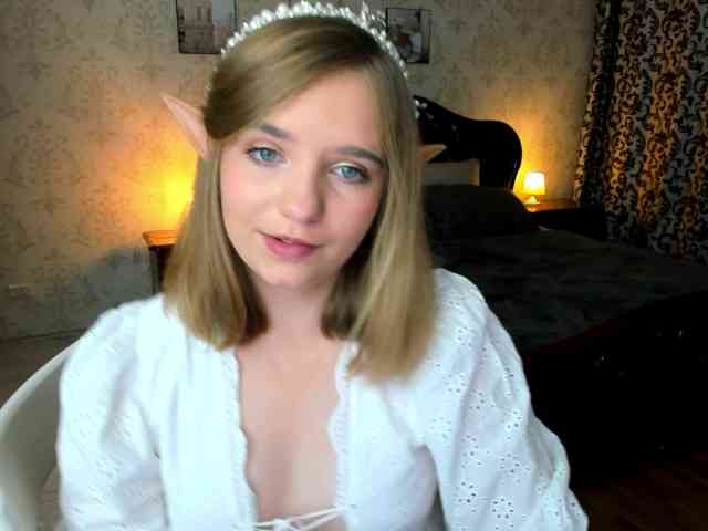 LunaCosplay webcam