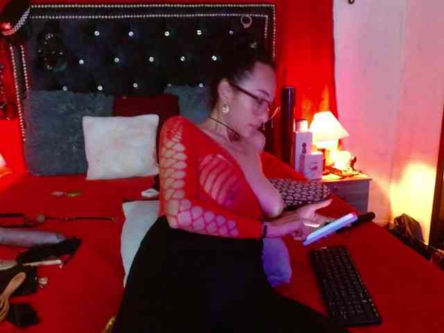 Ameliemartinez webcam