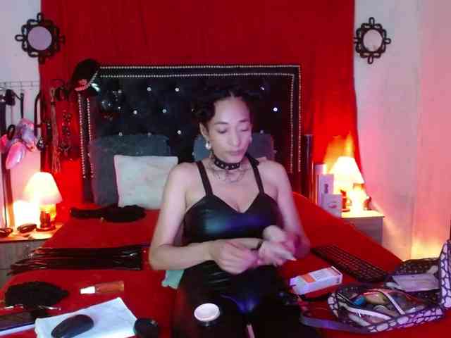 Ameliemartinez webcam