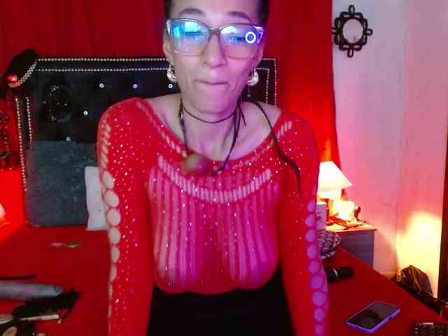 Ameliemartinez webcam