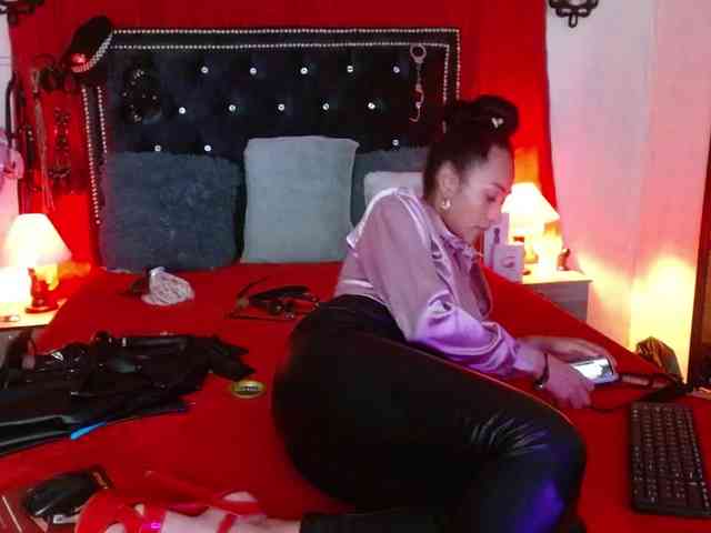Ameliemartinez webcam