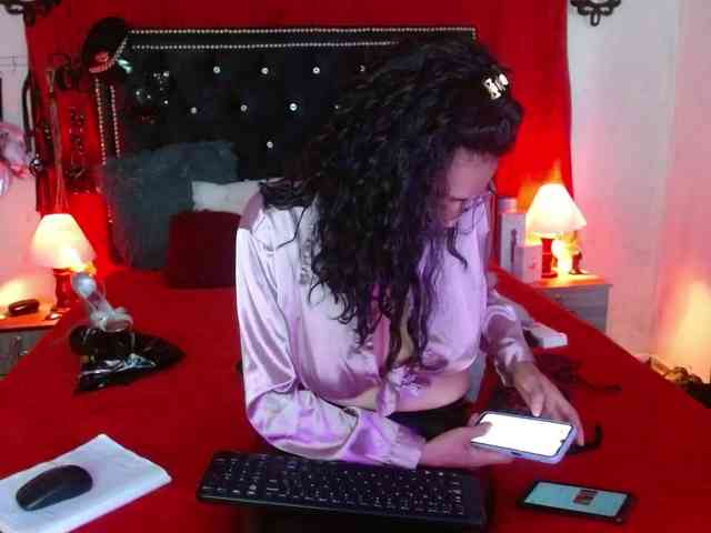 Ameliemartinez webcam