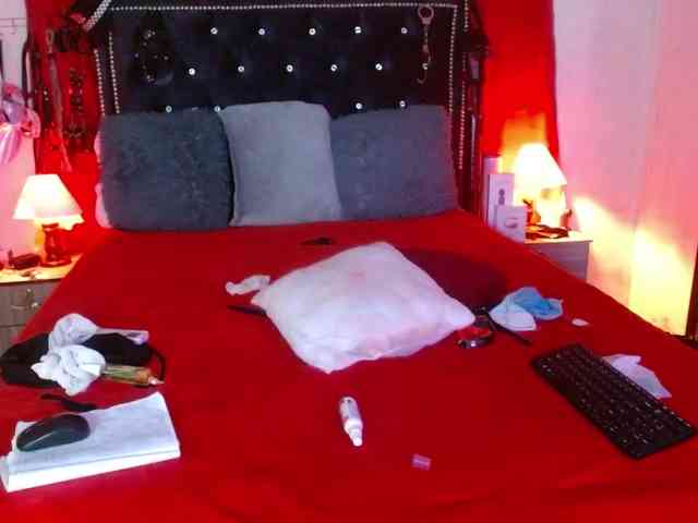 Ameliemartinez webcam