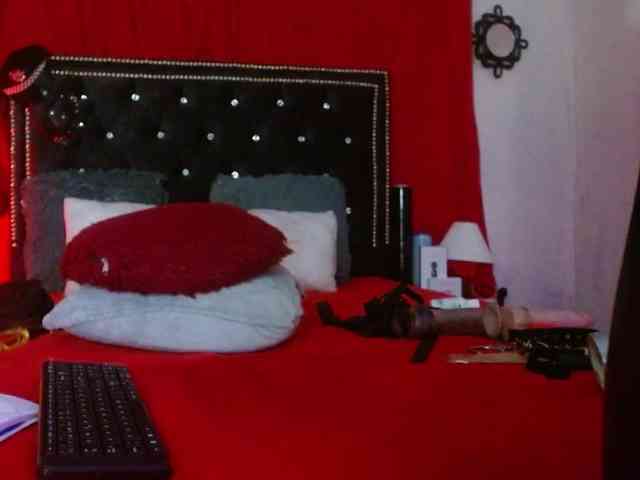 Ameliemartinez webcam