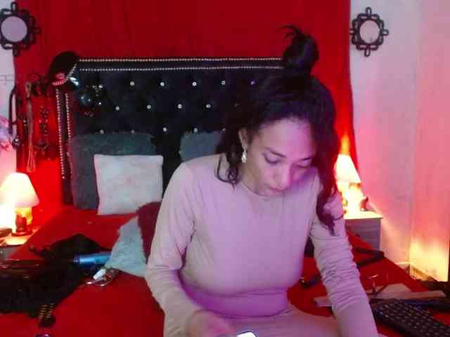 Ameliemartinez webcam