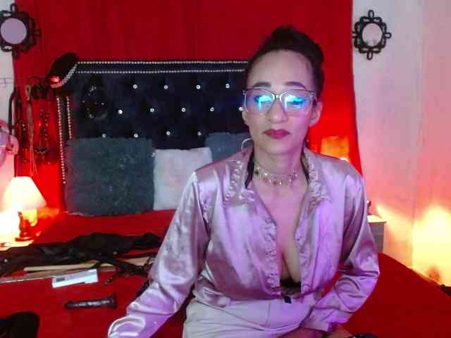 Ameliemartinez webcam