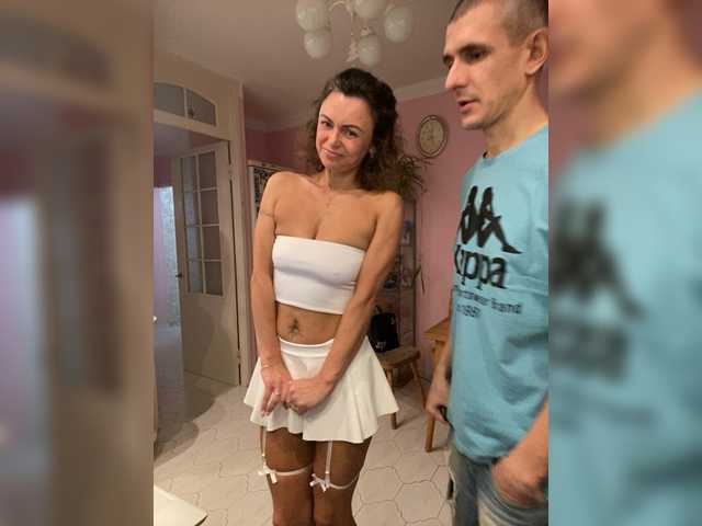 Entra en el chat con el modelo And-Liziantus And-Liziantus