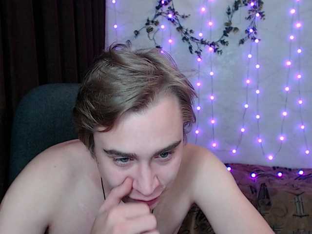 Entrez le videochat erotique avec le
modèle lust444money lust444money