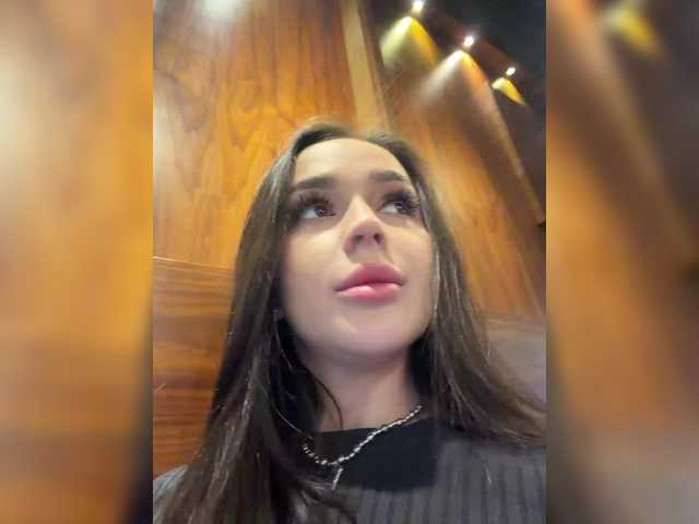 Vai a chattare su -Sasha-Orlova- -Sasha-Orlova-