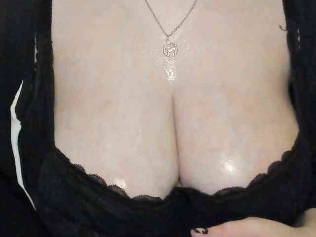 TemptingFable webcam