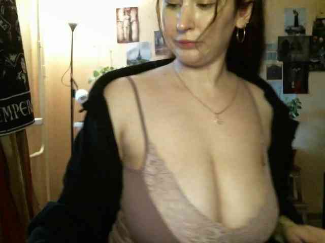 TemptingFable webcam
