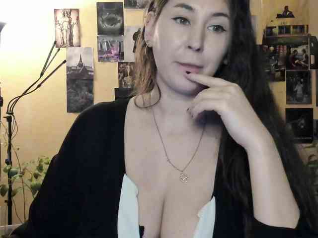 TemptingFable webcam