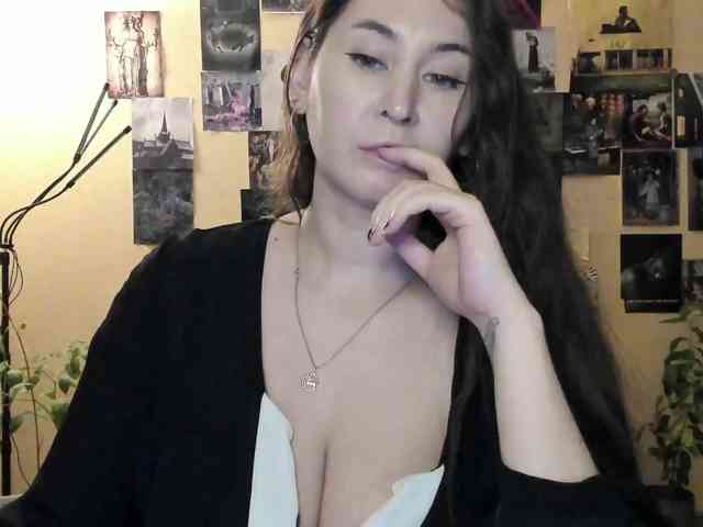 TemptingFable webcam