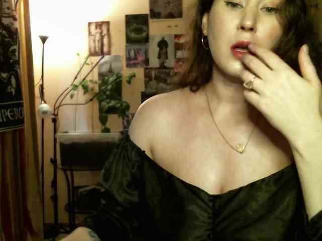 TemptingFable webcam