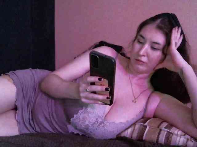 TemptingFable webcam