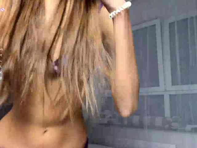 ClaireWobbe webcam