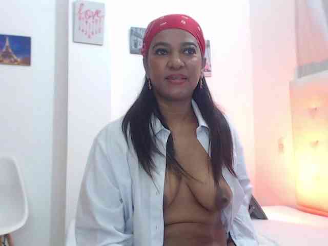 Queen-dayanna webcam