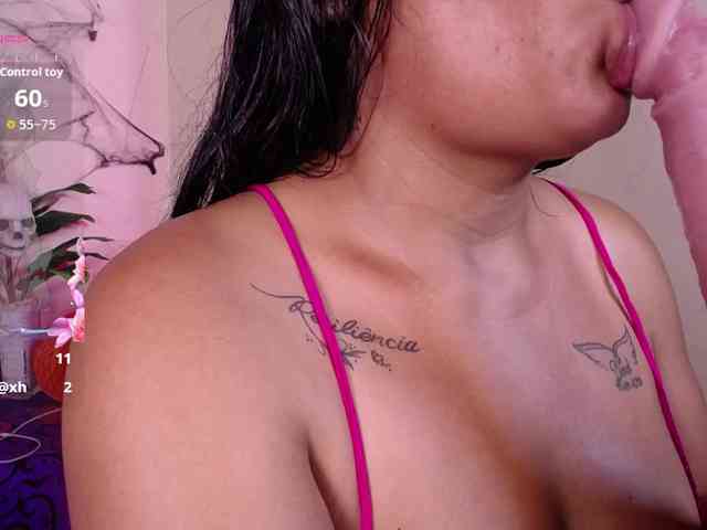 chloe-tgn webcam