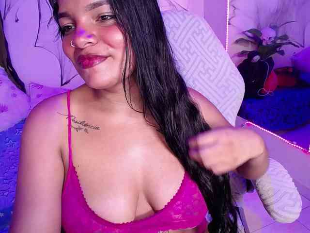 chloe-tgn webcam