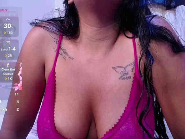 chloe-tgn webcam